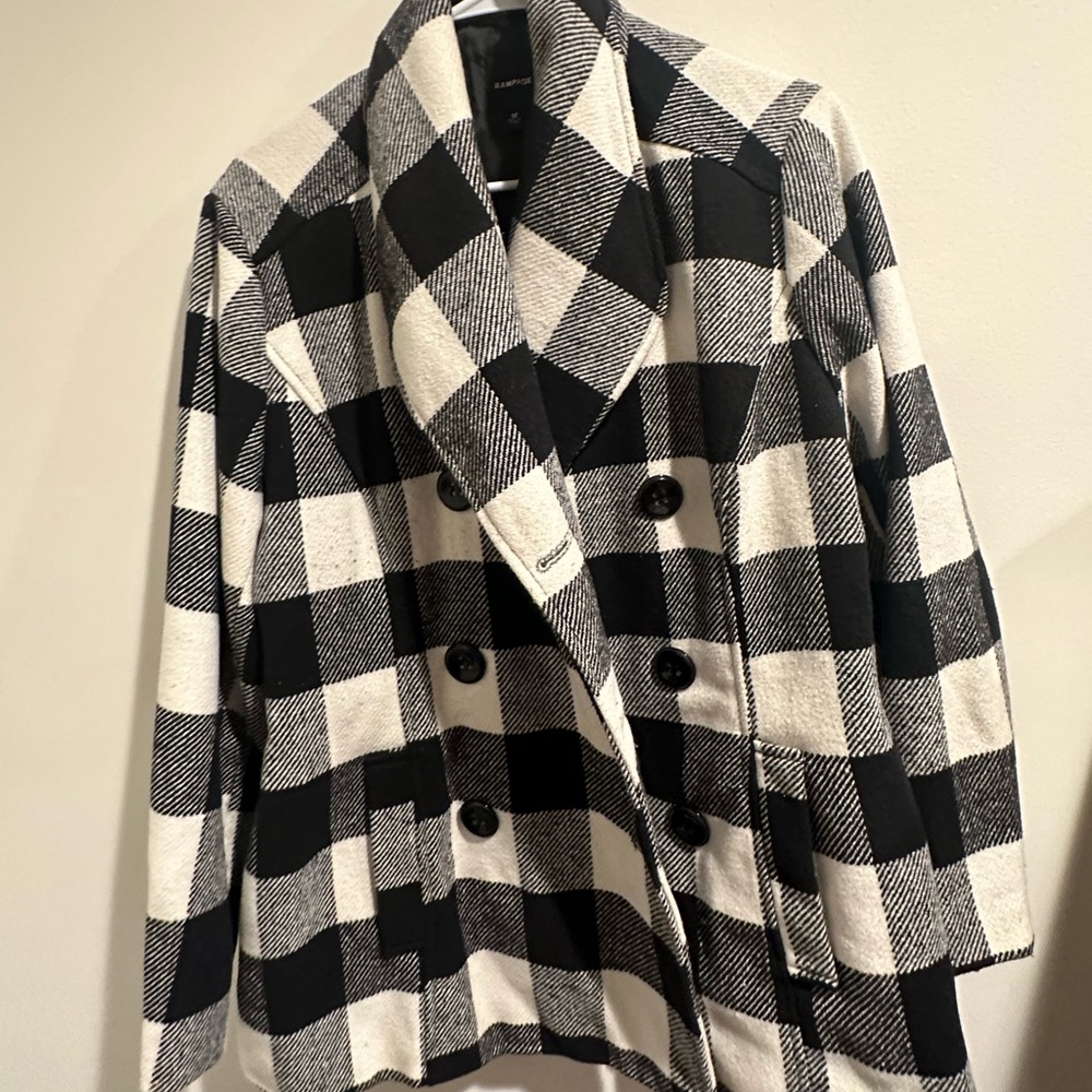 Black white pea coat hardly worn 1x